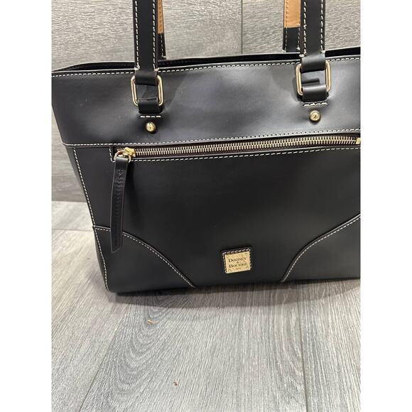 Dooney & Bourke Beacon Leather Zip Top Large Tote Black bag B000537 - Picture 5 of 15